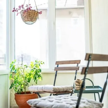 Charming Urban Oasis Apartment